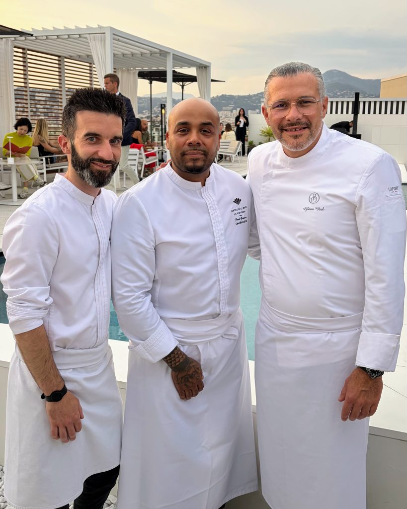 De gauche à droite : le chef pâtissier Guillaume Bousquet, le Chef exécutif Fred Grava et le Chef Glenn Viel / CP © Whataboutnice.fr